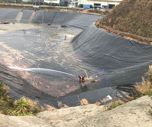 正镶白废水池清理